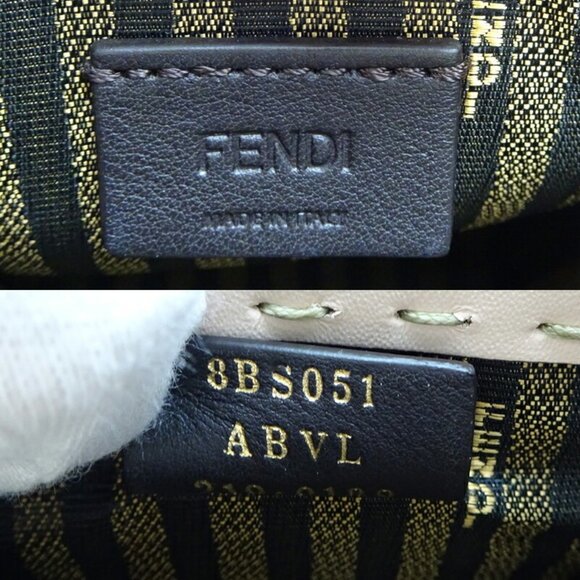 FENDI Beige Leather Shoulder Bag - Picture 7 of 10